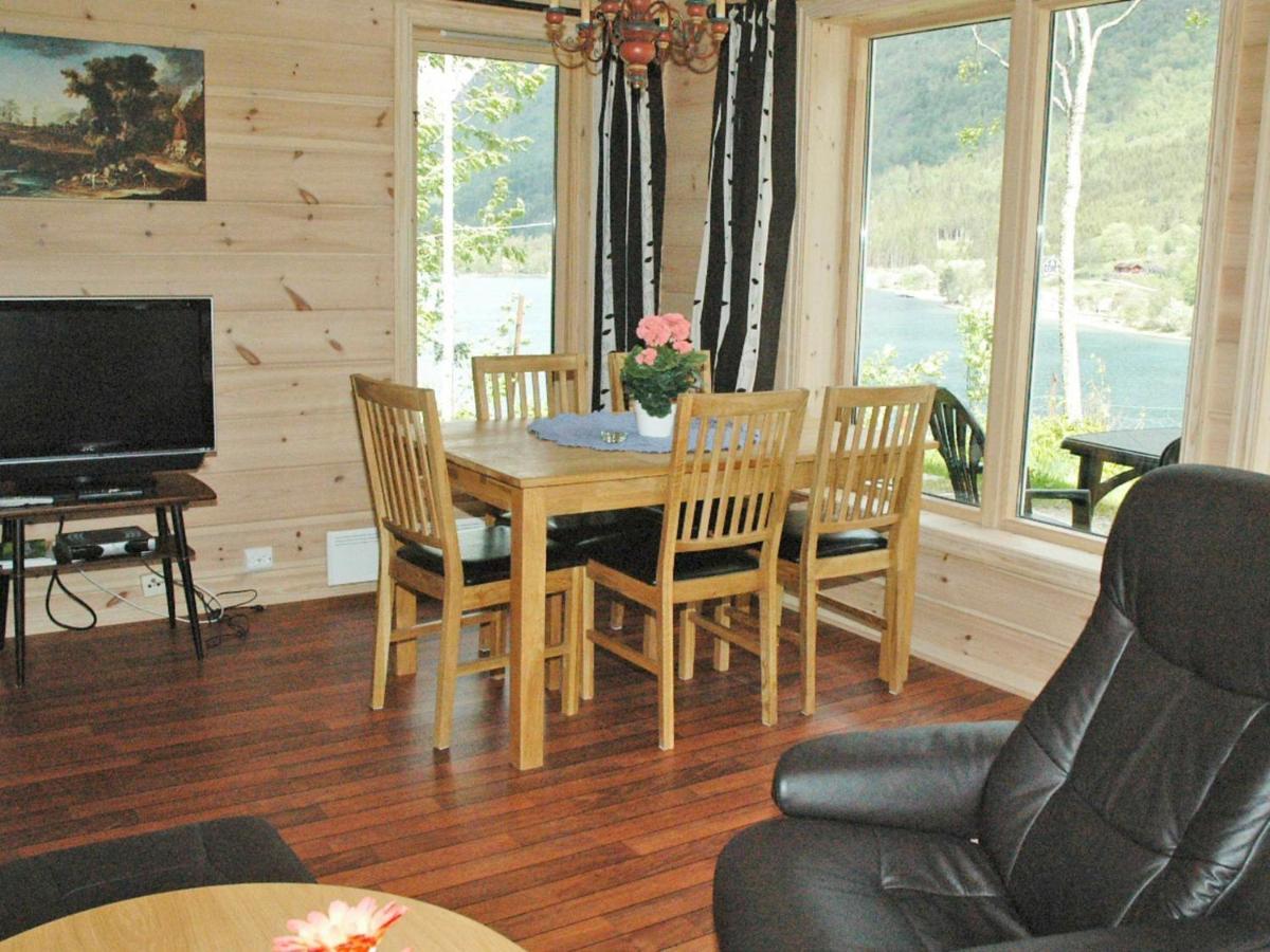 Two-Bedroom Holiday Home In Olden 3 Pokój zdjęcie